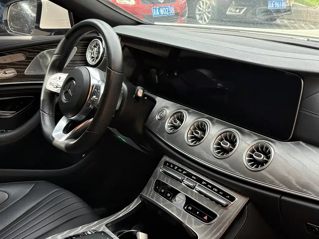 Mercedes-Benz CLS — фото 8