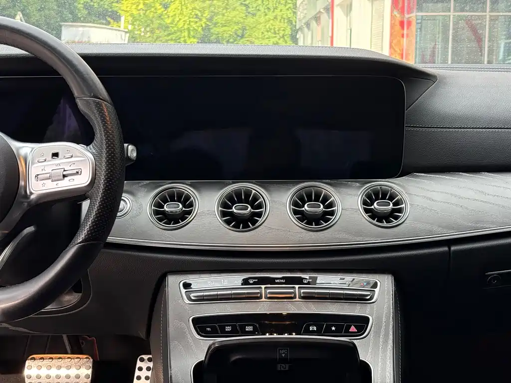 Mercedes-Benz CLS — фото 10