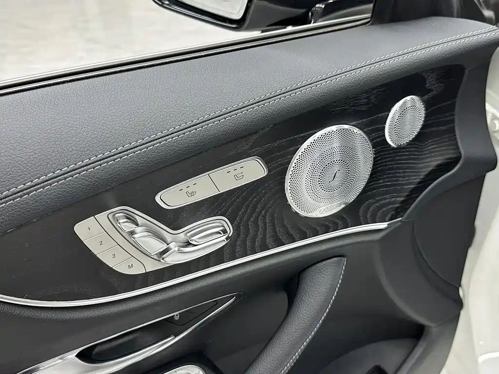 Mercedes-Benz E-Class (Import) — фото 3