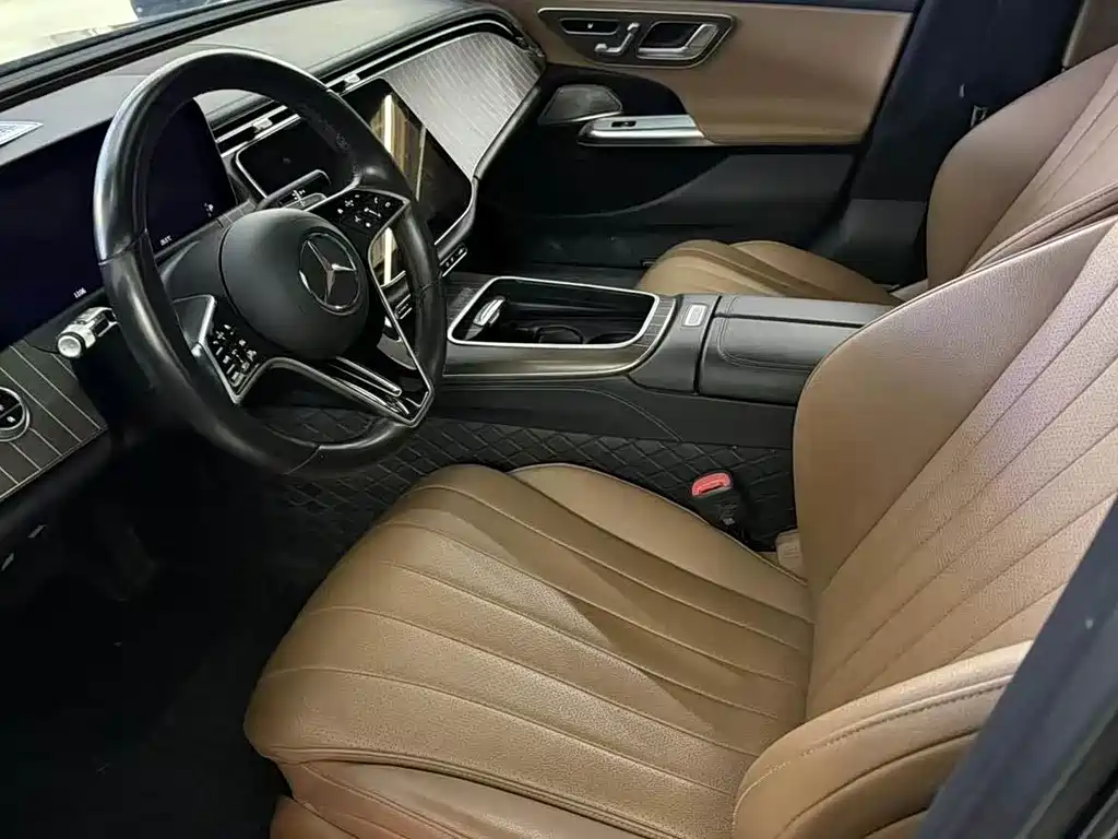 Mercedes-Benz E-Class — фото 10