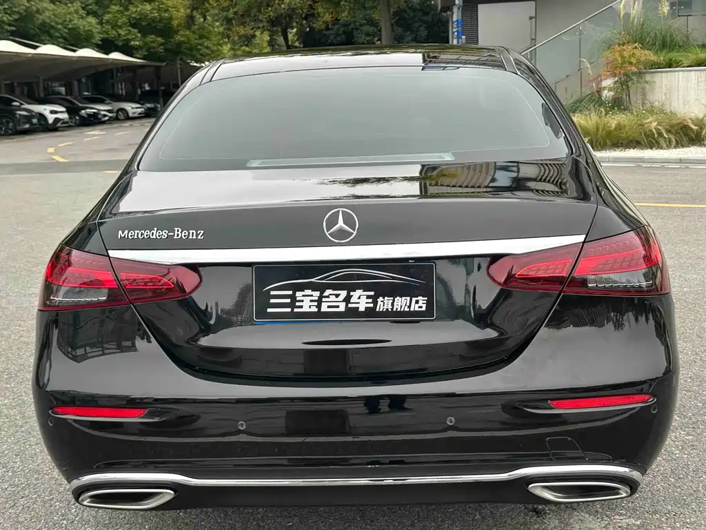 Mercedes-Benz E-Class — фото 5