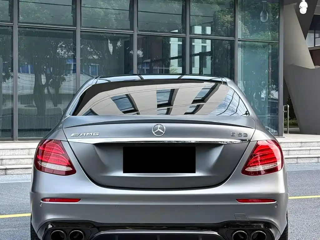 Mercedes-Benz E-Class AMG — фото 4