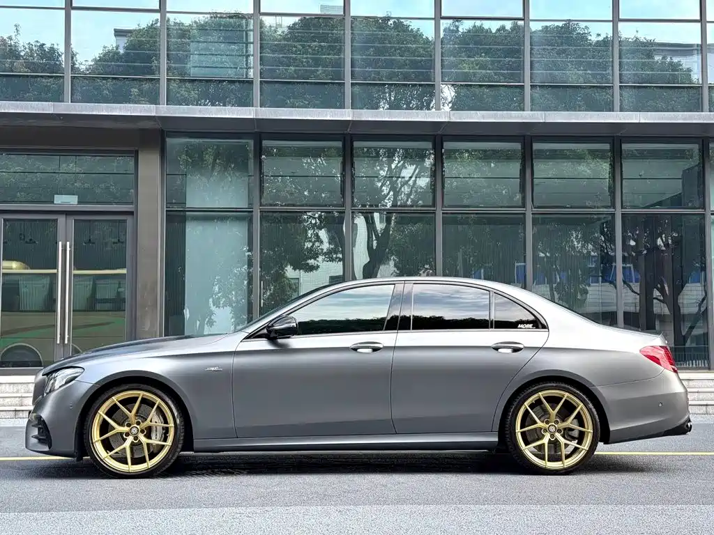 Mercedes-Benz E-Class AMG — фото 5