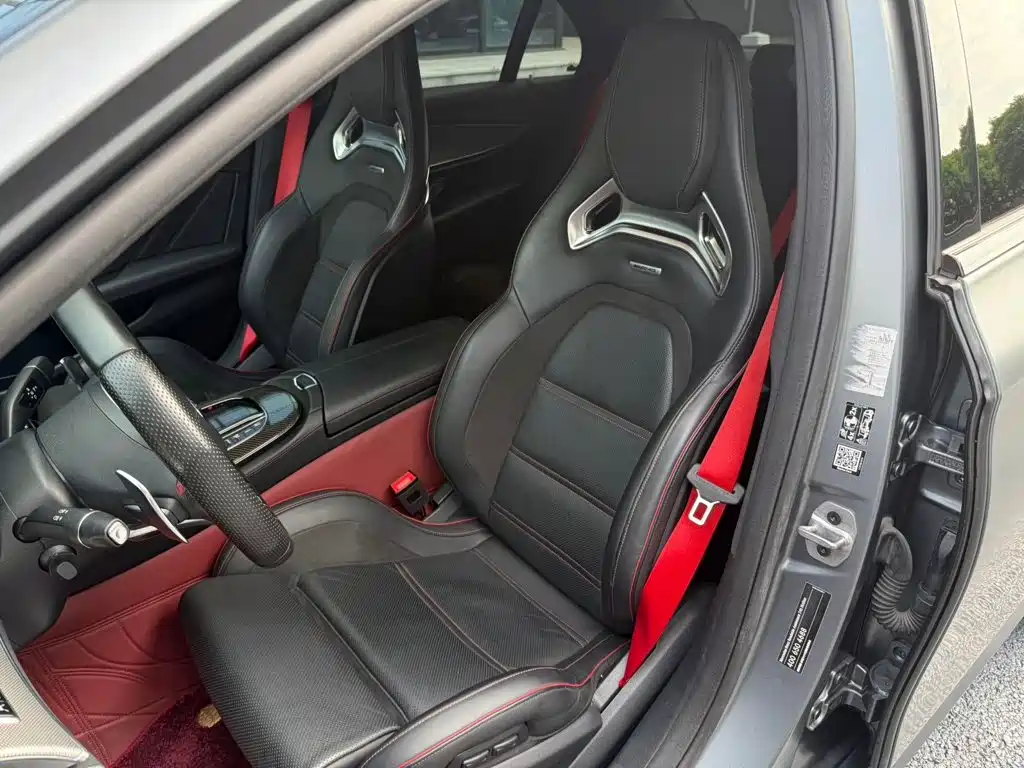 Mercedes-Benz E-Class AMG — фото 7