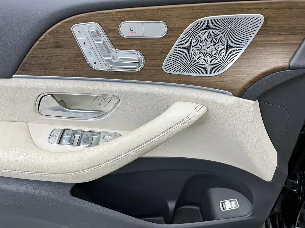 Mercedes-Benz GLE (Import) — фото 48
