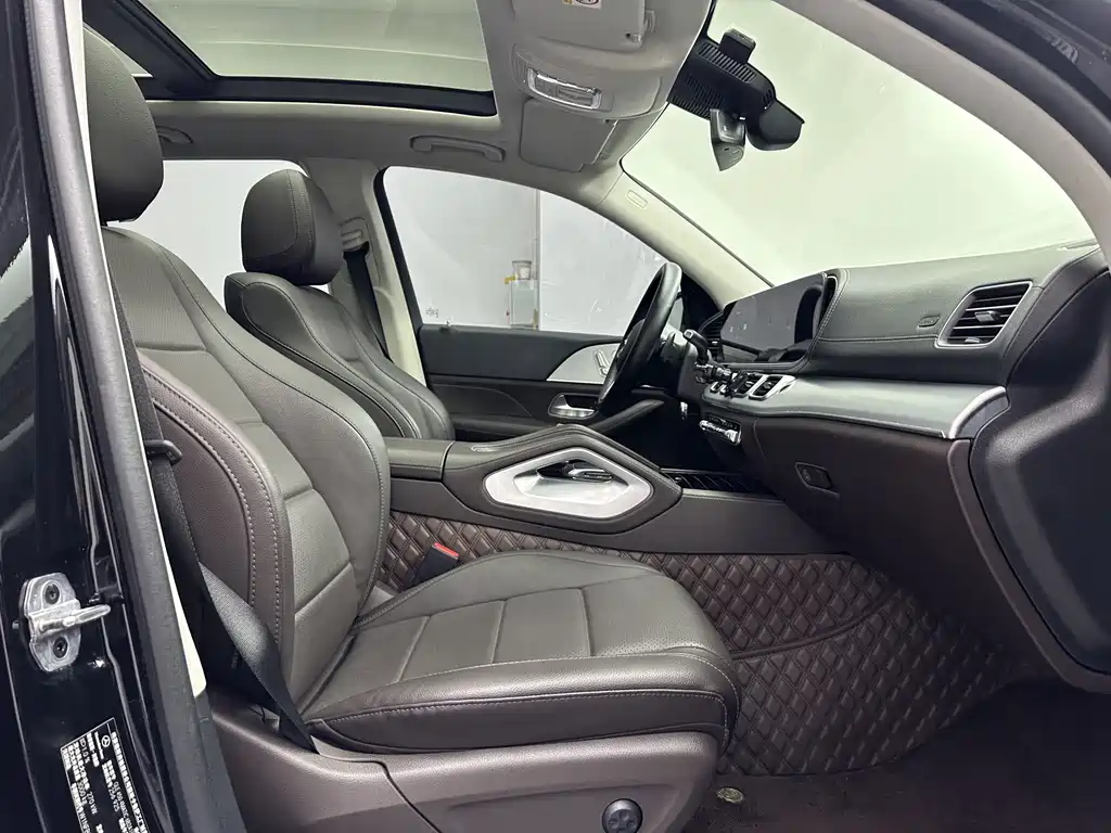 Mercedes-Benz GLE (Import) — фото 13