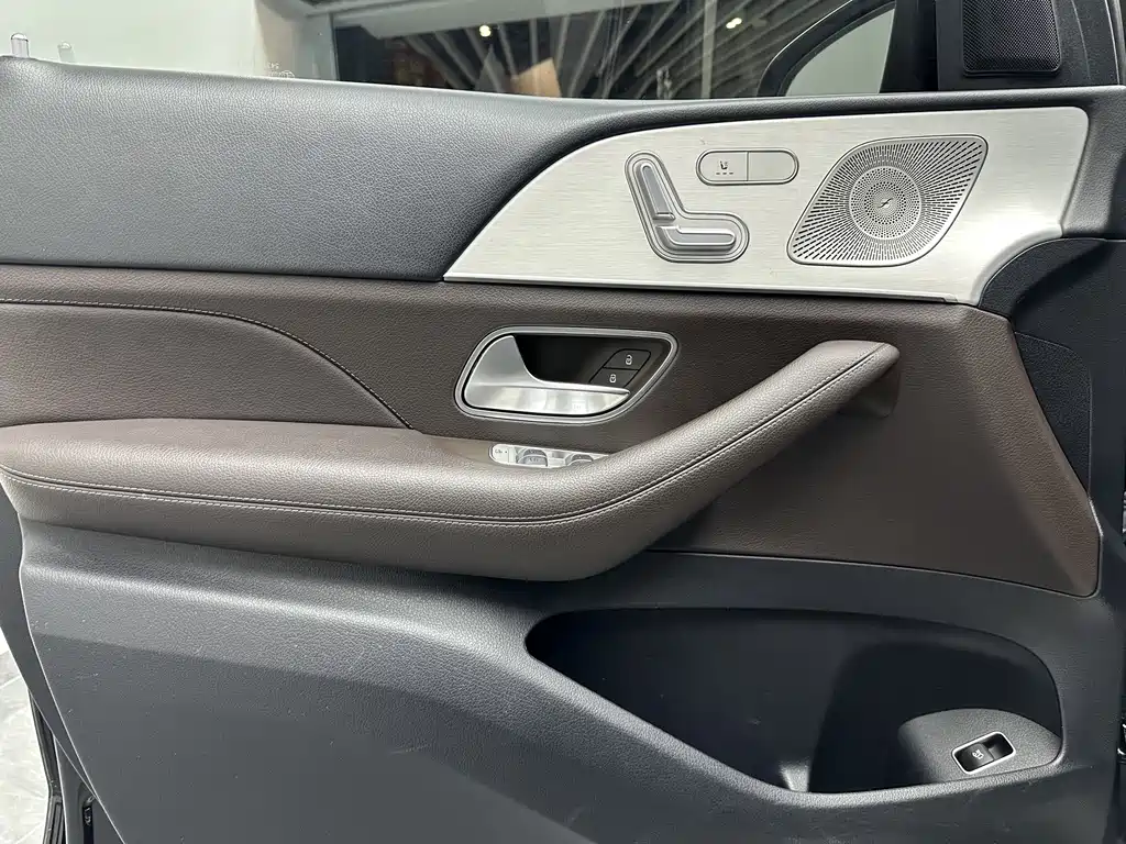 Mercedes-Benz GLE (Import) — фото 21
