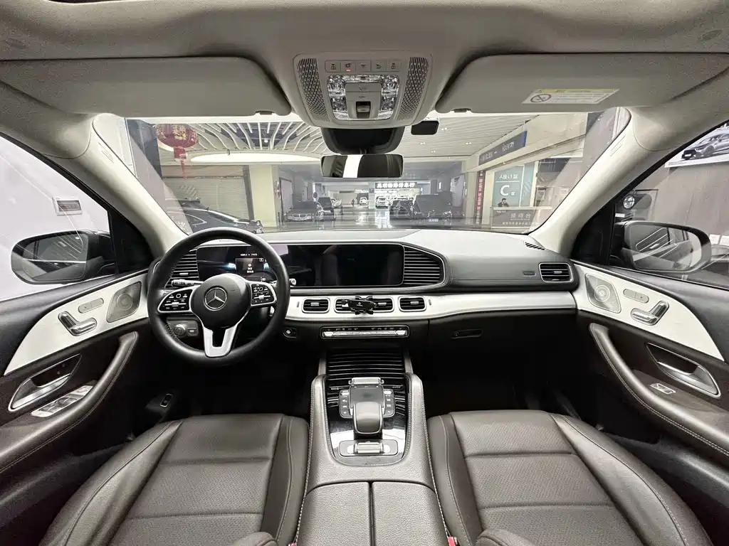 Mercedes-Benz GLE (Import) — фото 9
