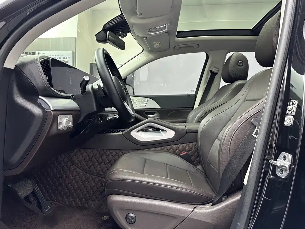 Mercedes-Benz GLE (Import) — фото 10
