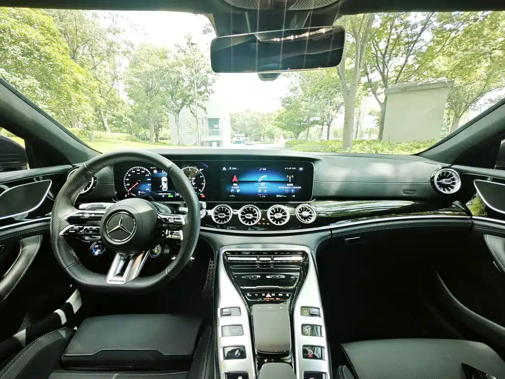 Mercedes-Benz AMG GT — фото 11