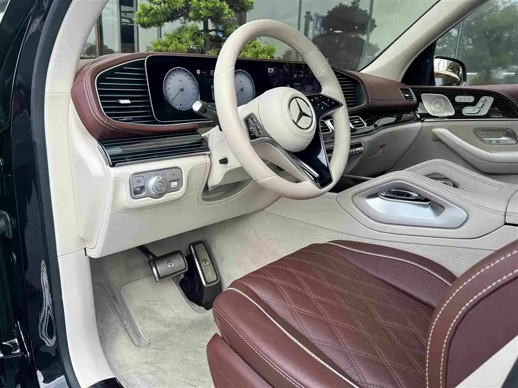 Mercedes-Benz GLS — фото 2