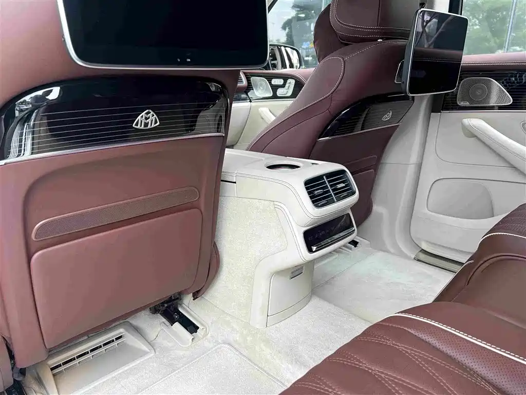Mercedes-Benz GLS — фото 4