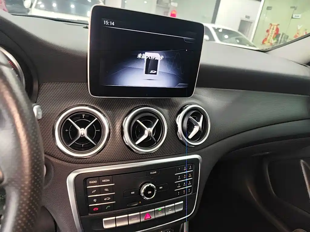 Mercedes-Benz GLA — фото 13