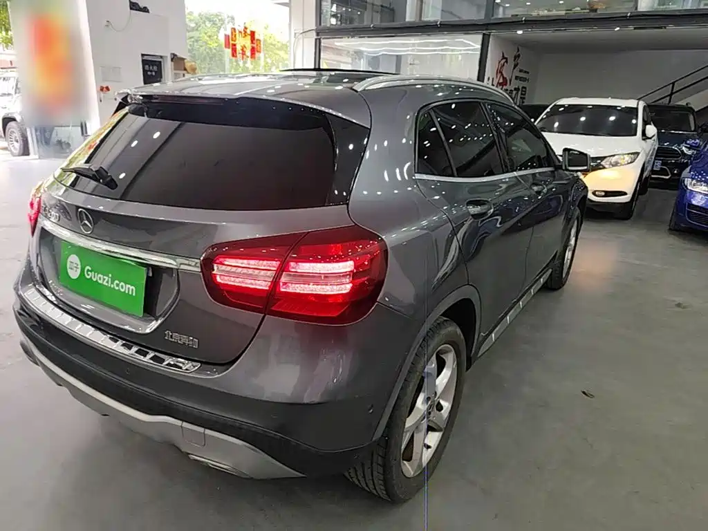 Mercedes-Benz GLA — фото 7