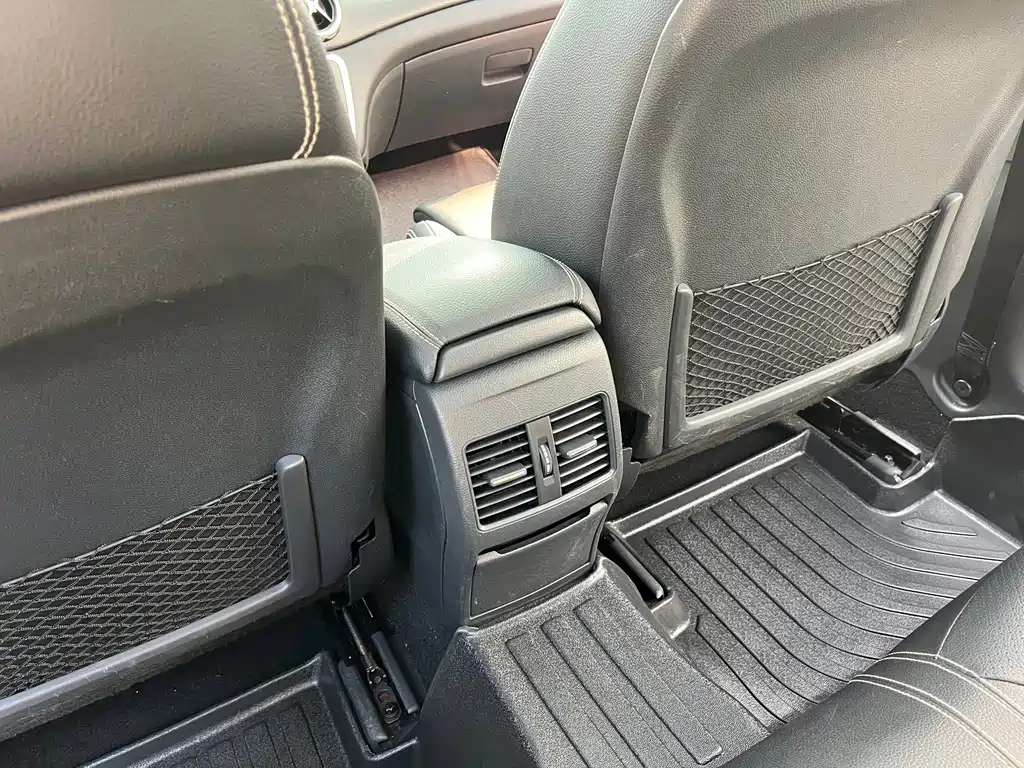 Mercedes-Benz GLA — фото 14