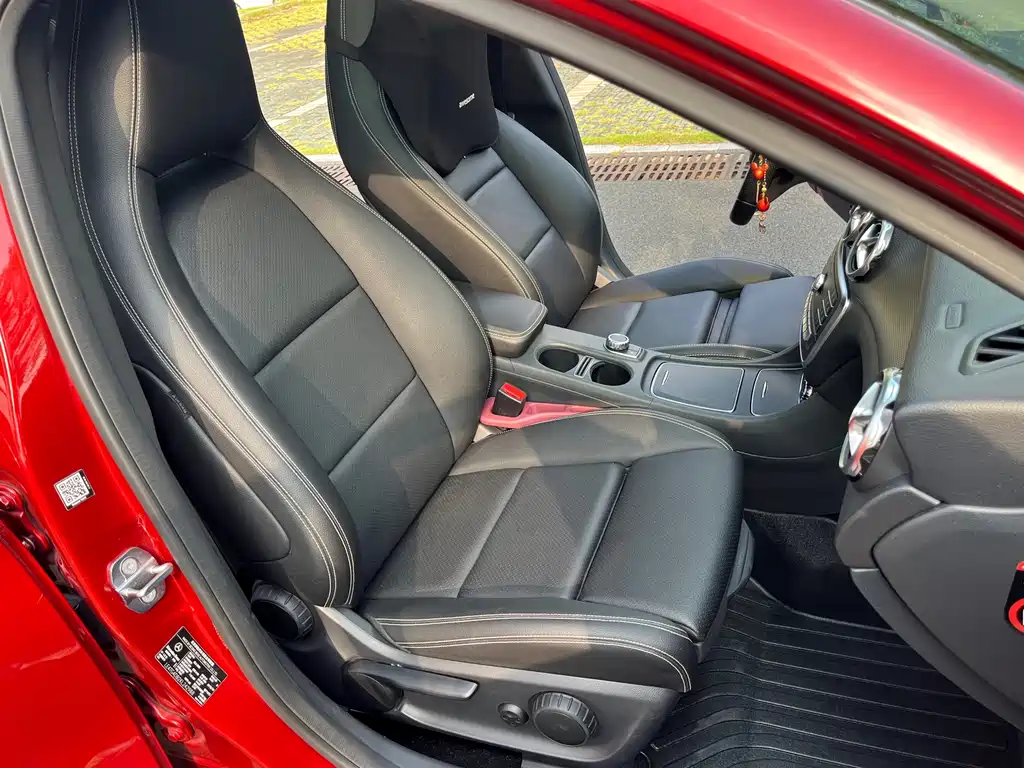 Mercedes-Benz GLA — фото 26