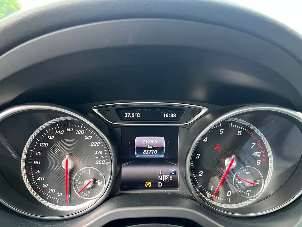 Mercedes-Benz GLA — фото 29