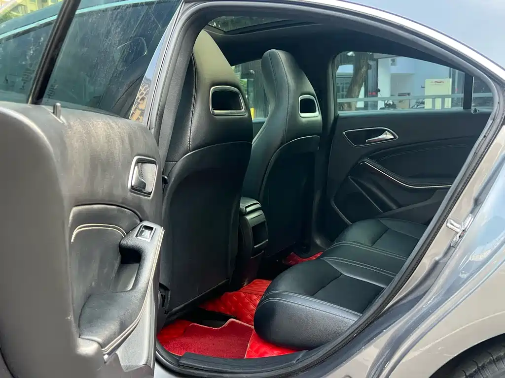 Mercedes-Benz CLA (Import) — фото 11