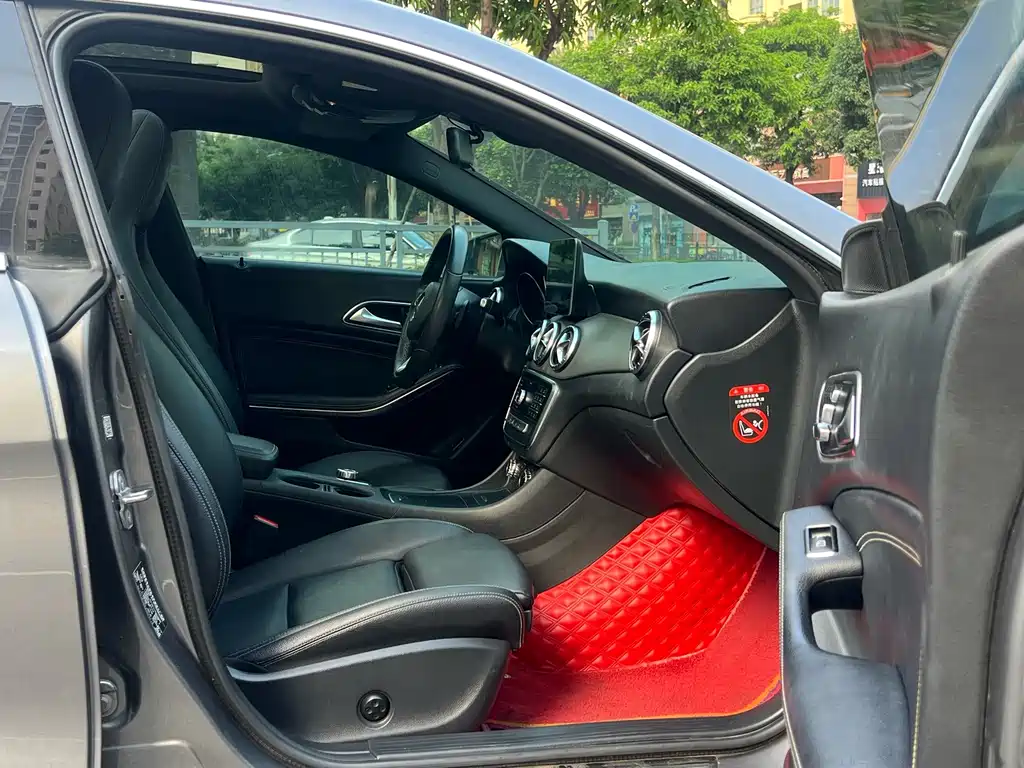 Mercedes-Benz CLA (Import) — фото 13