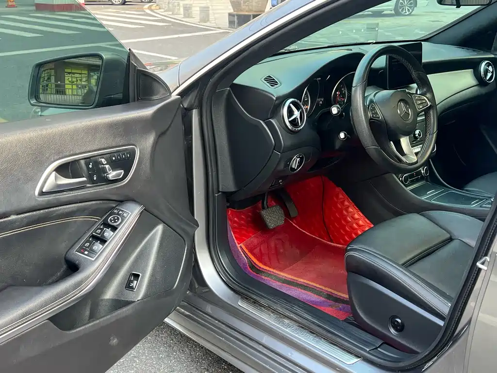 Mercedes-Benz CLA (Import) — фото 14