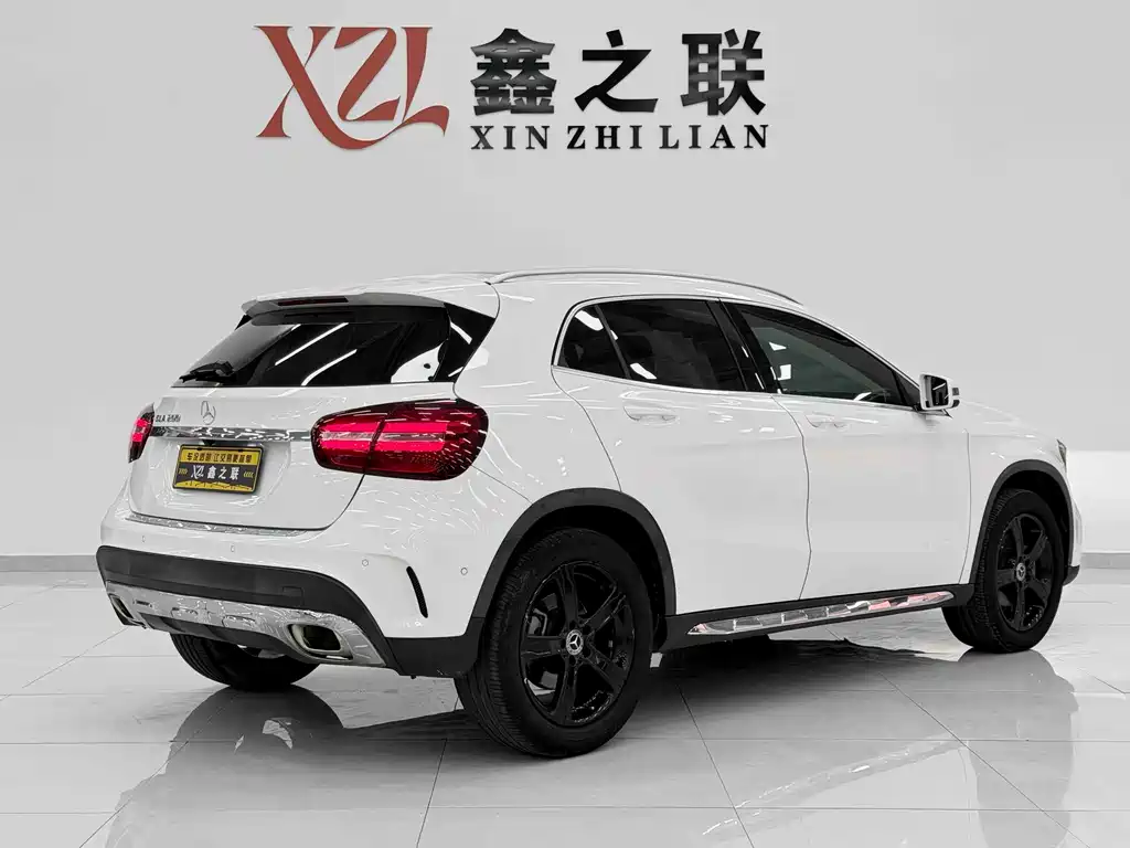 Mercedes-Benz GLA — фото 4