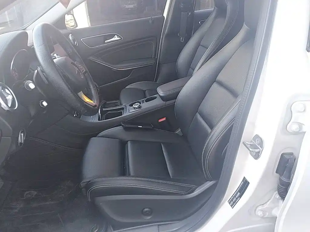 Mercedes-Benz GLA — фото 15