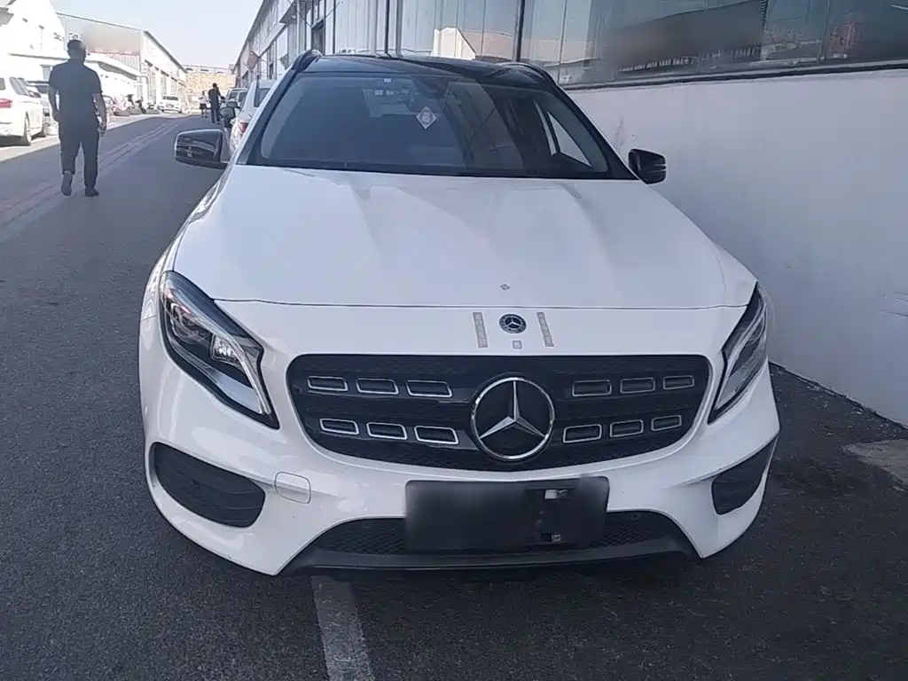 Mercedes-Benz GLA — фото 3