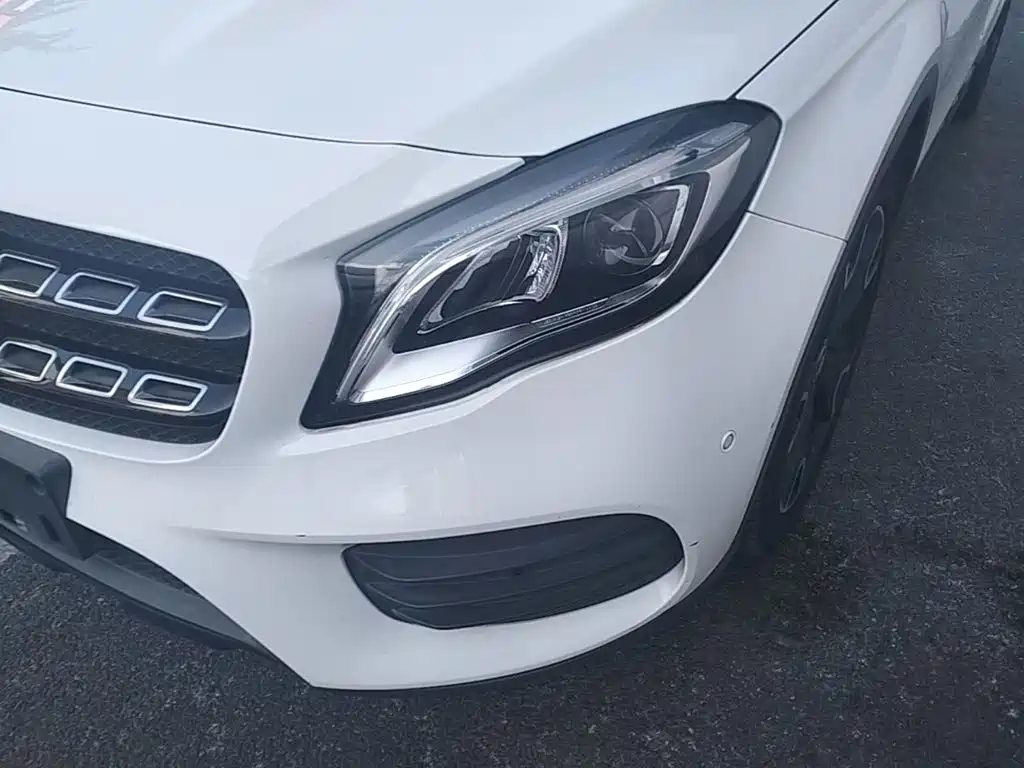Mercedes-Benz GLA — фото 24