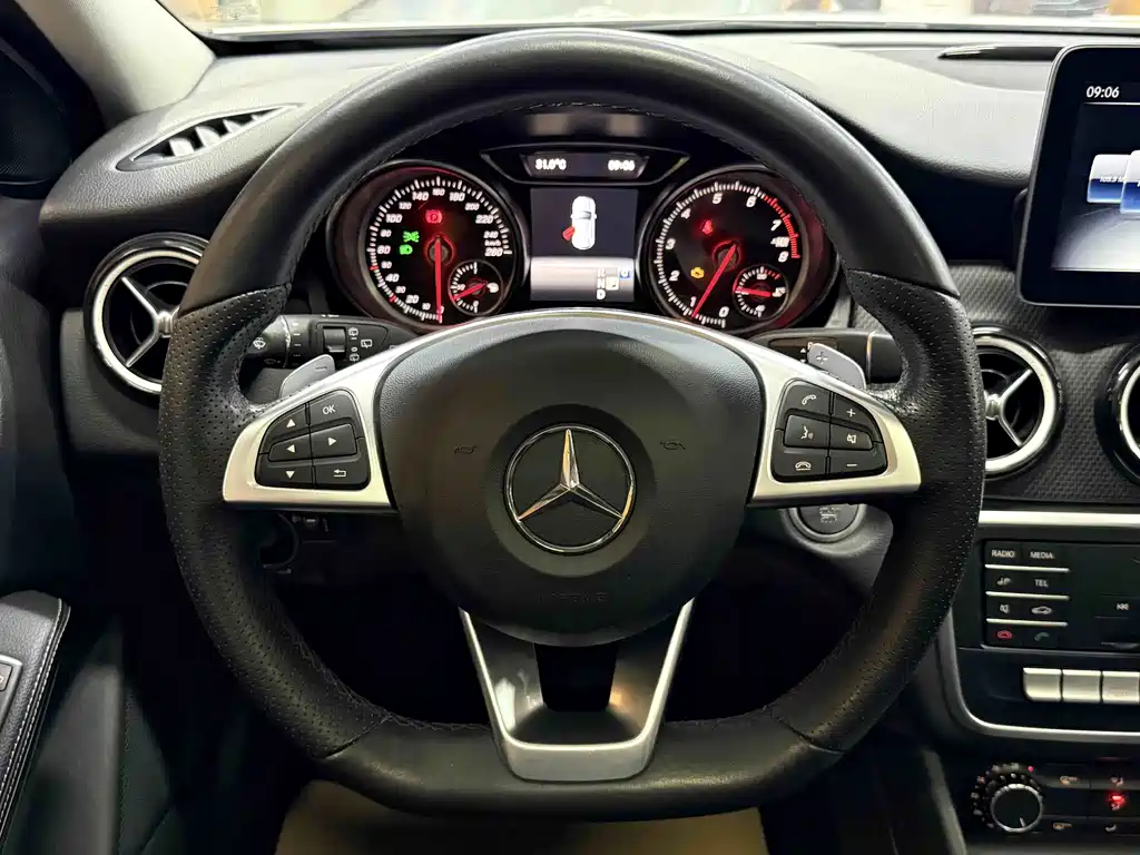 Mercedes-Benz GLA — фото 3