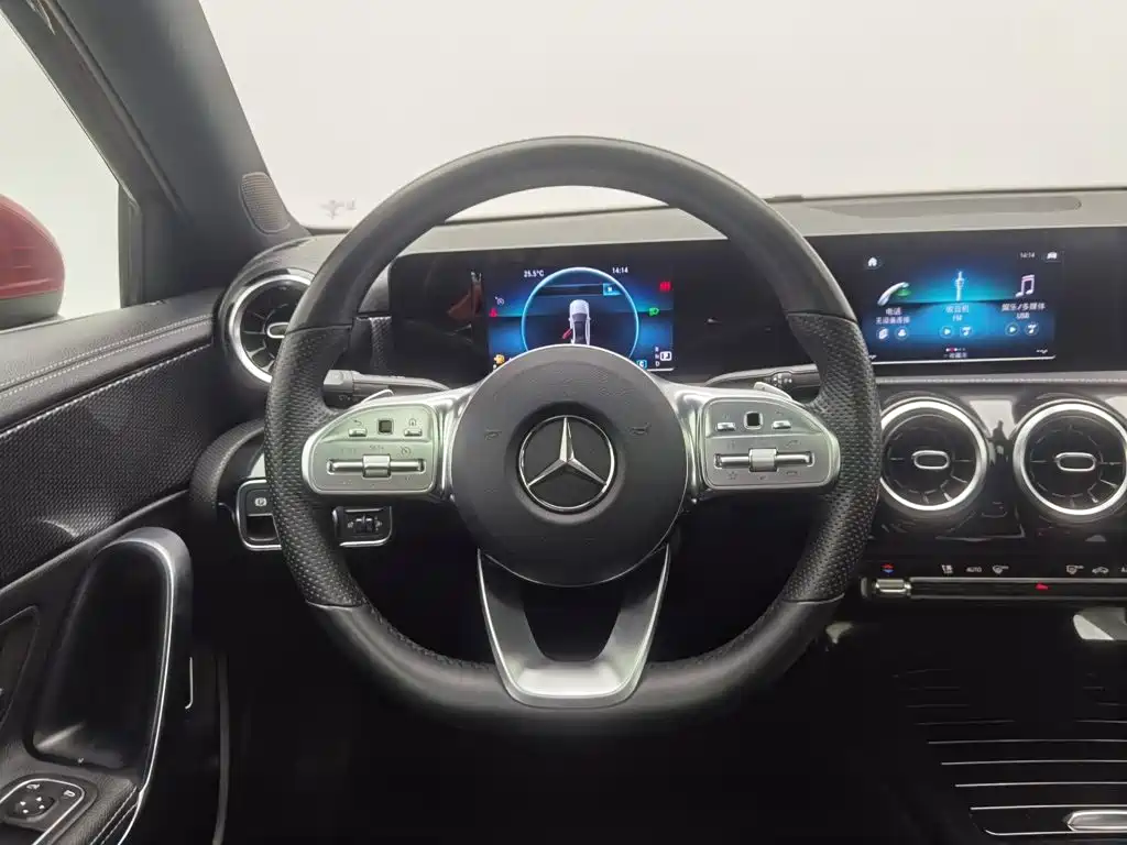 Mercedes-Benz A-Class — фото 19