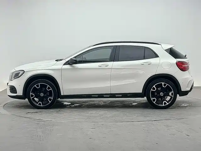 Mercedes-Benz GLA — фото 3