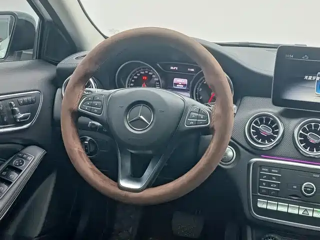 Mercedes-Benz GLA — фото 8