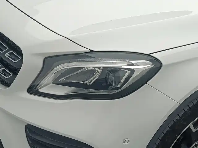 Mercedes-Benz GLA — фото 9