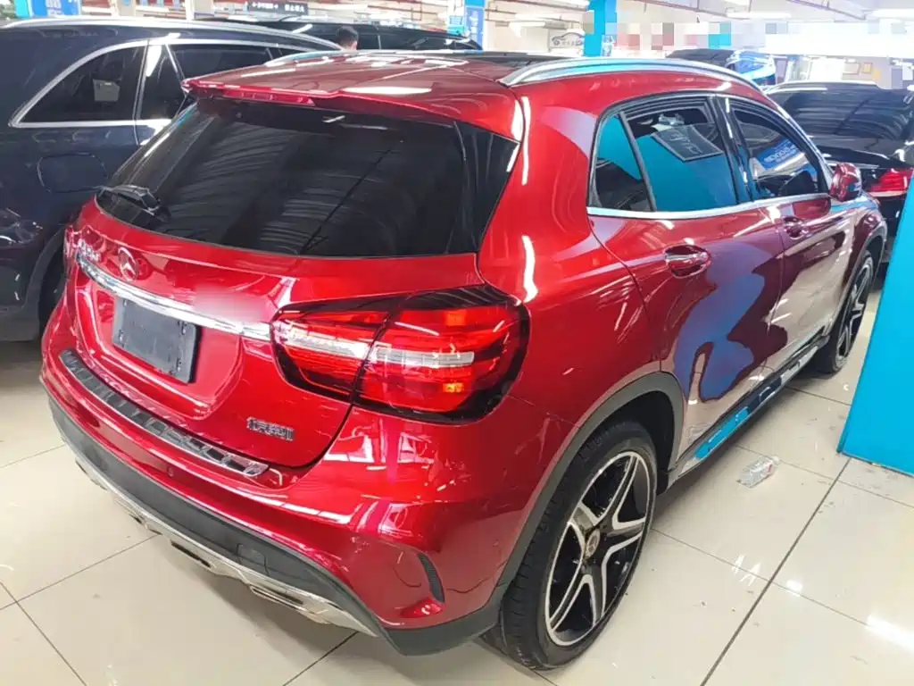 Mercedes-Benz GLA — фото 7