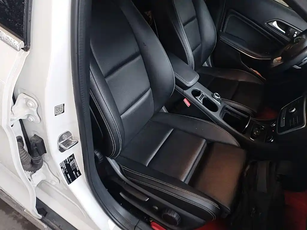 Mercedes-Benz GLA — фото 25