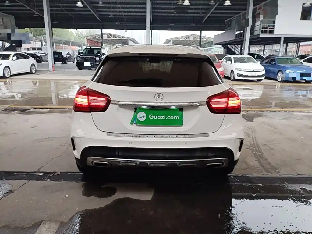 Mercedes-Benz GLA — фото 6