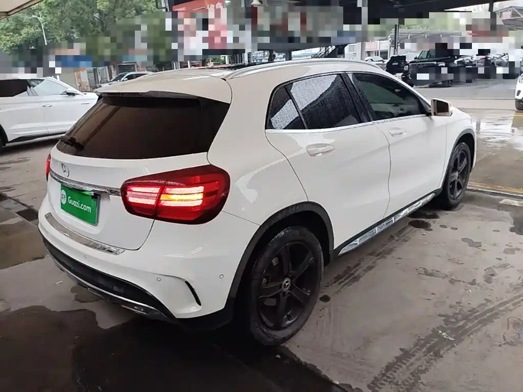 Mercedes-Benz GLA — фото 7