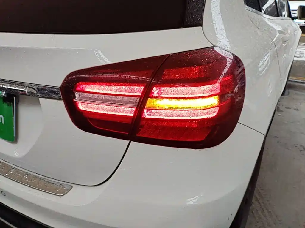 Mercedes-Benz GLA — фото 8