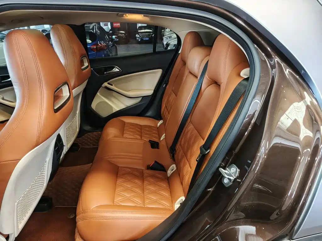 Mercedes-Benz GLA — фото 17