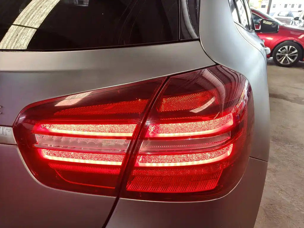 Mercedes-Benz GLA — фото 8