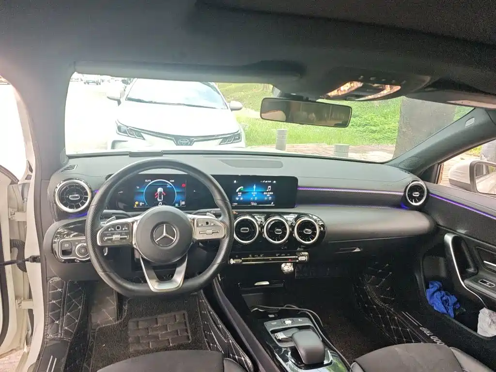 Mercedes-Benz A-Class — фото 10