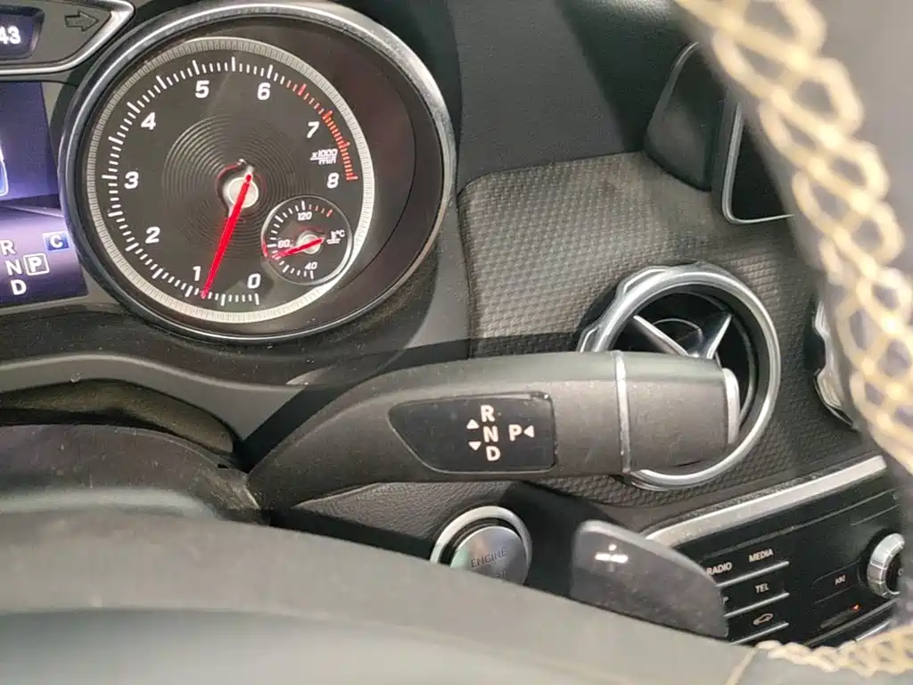 Mercedes-Benz GLA — фото 14