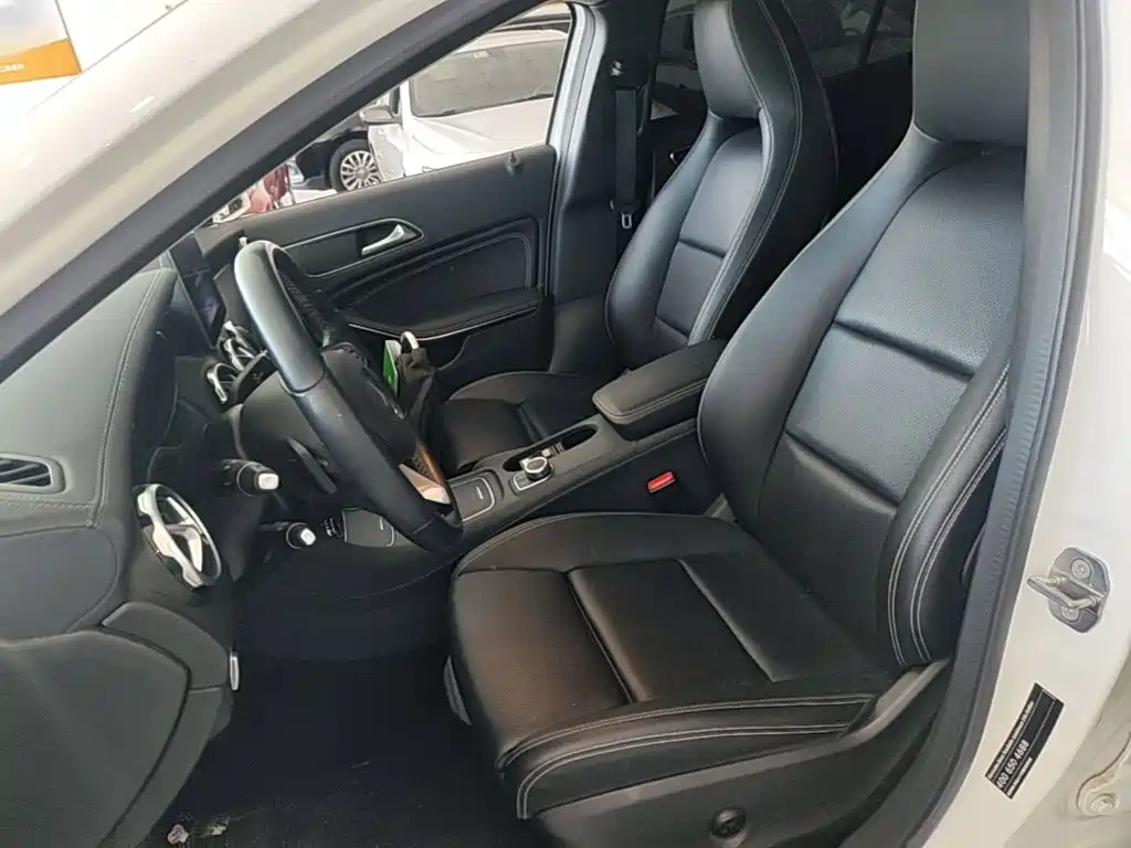 Mercedes-Benz GLA — фото 15