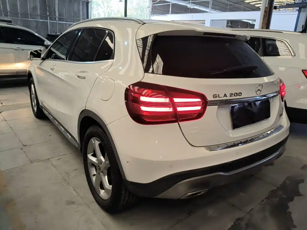 Mercedes-Benz GLA — фото 5