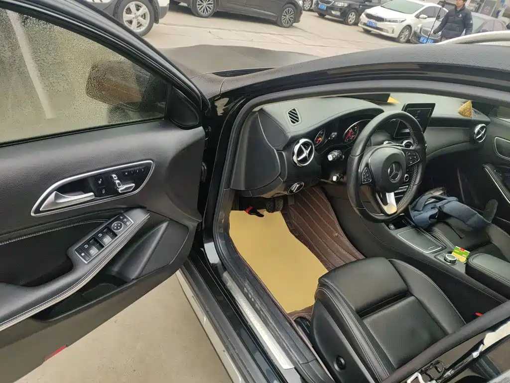 Mercedes-Benz GLA — фото 14