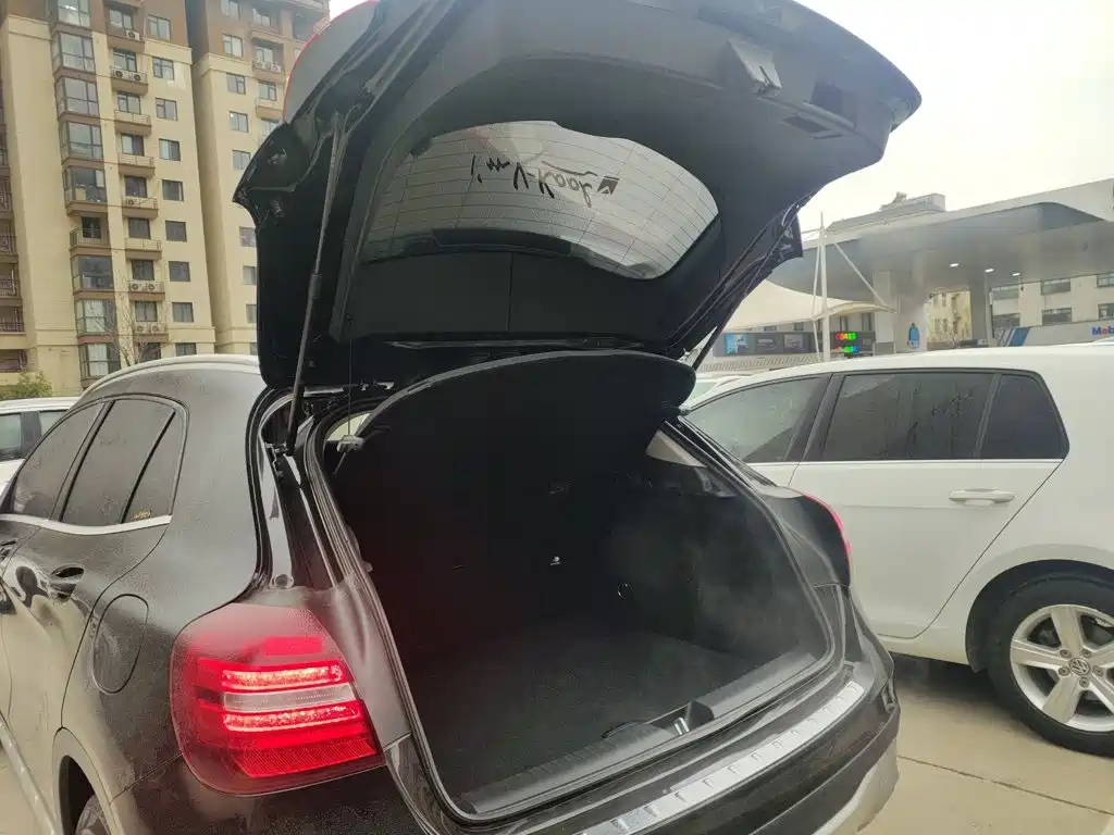 Mercedes-Benz GLA — фото 10
