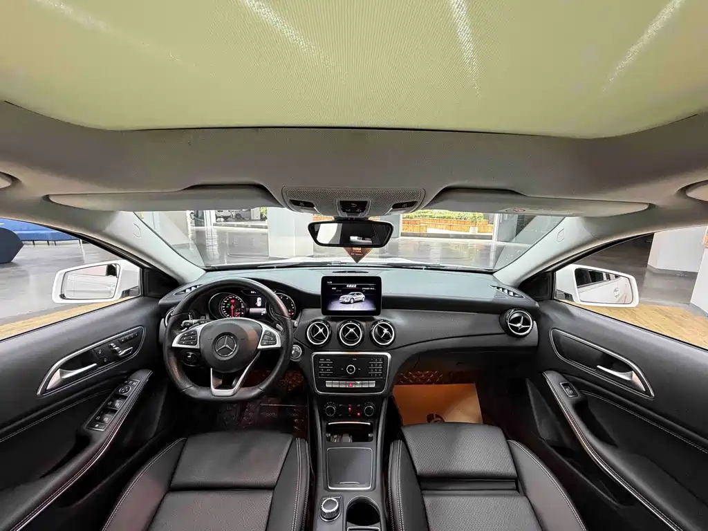 Mercedes-Benz GLA — фото 17