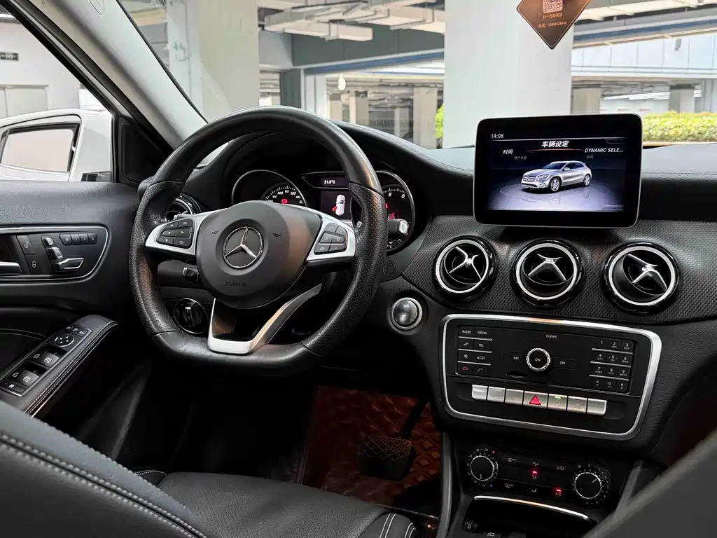 Mercedes-Benz GLA — фото 19