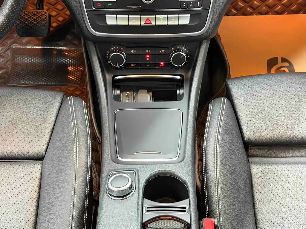 Mercedes-Benz GLA — фото 21