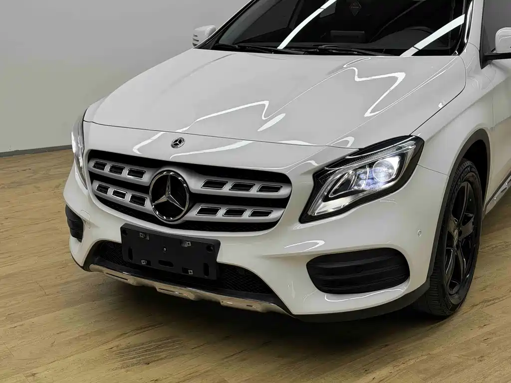 Mercedes-Benz GLA — фото 4
